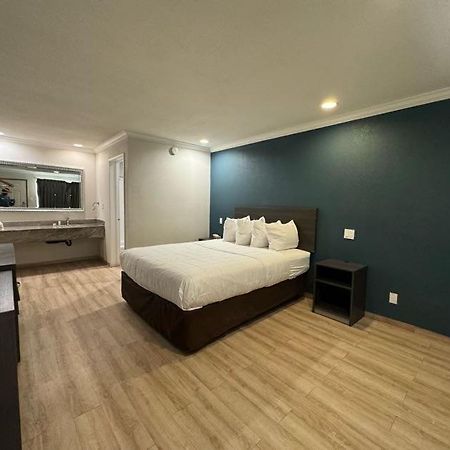 Hotel Baymont By Wyndham Bakersfield Exteriér fotografie