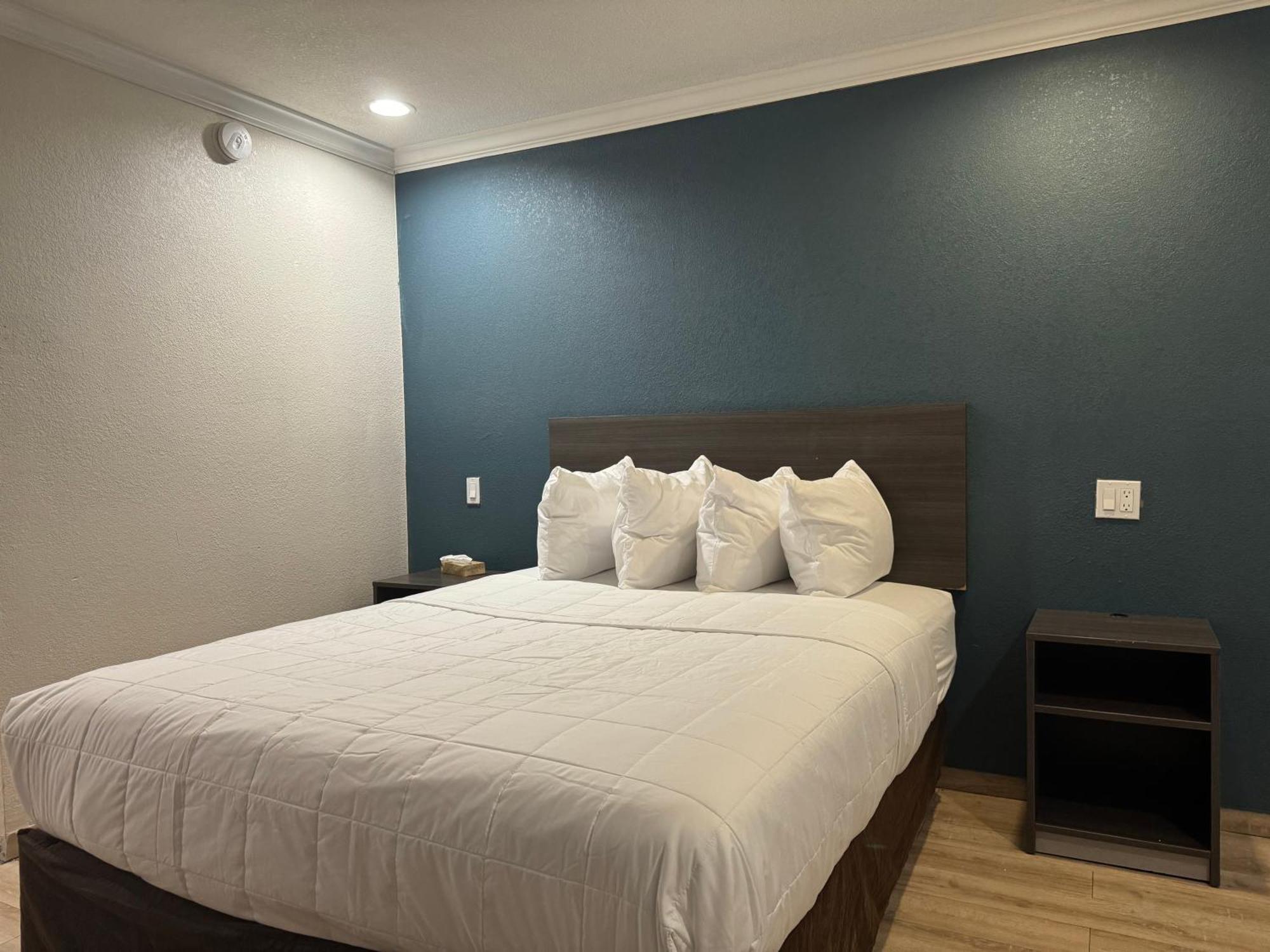 Hotel Baymont By Wyndham Bakersfield Exteriér fotografie